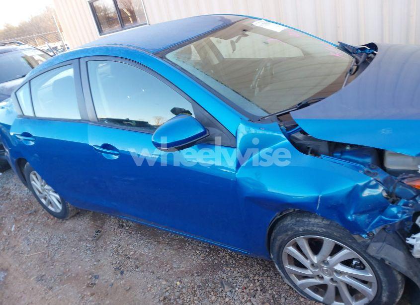 Photo 13 of 2012 Mazda Mazda3 I TOURING (VIN JM1BL1V71C1633228)