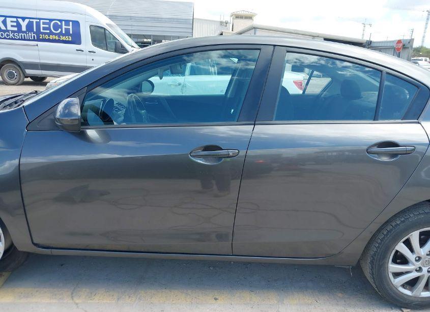 Photo 15 of 2012 Mazda Mazda3 I TOURING (VIN JM1BL1V71C1664754)