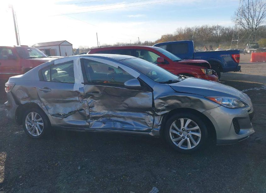 Photo 13 of 2012 Mazda Mazda3 I TOURING (VIN JM1BL1V71C1681022)