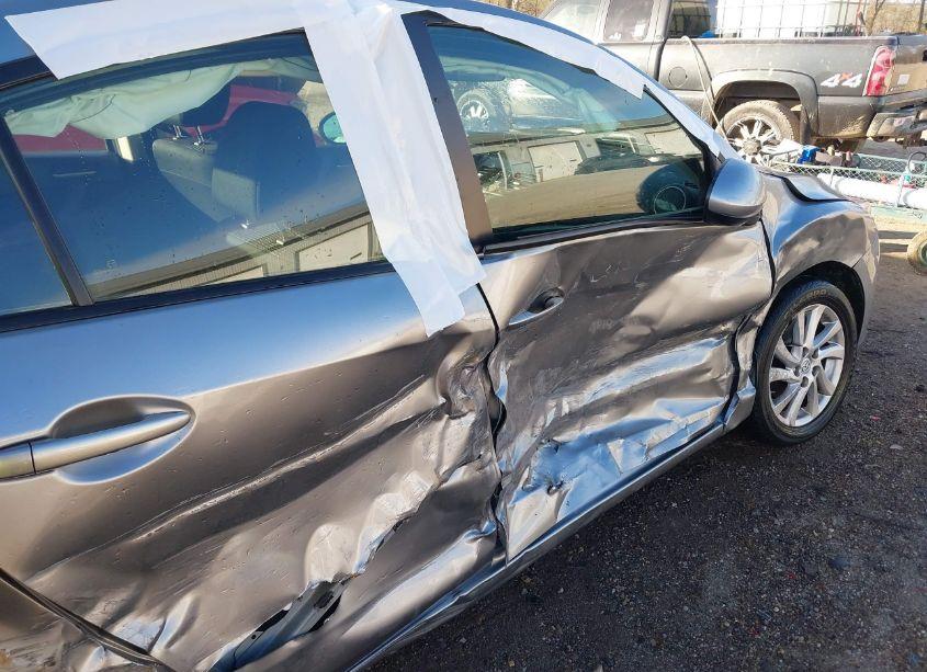 Photo 17 of 2012 Mazda Mazda3 I TOURING (VIN JM1BL1V71C1681022)