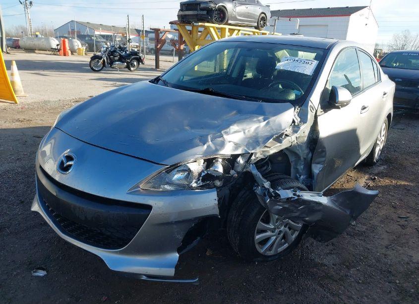 Photo 2 of 2012 Mazda Mazda3 I TOURING (VIN JM1BL1V71C1681022)