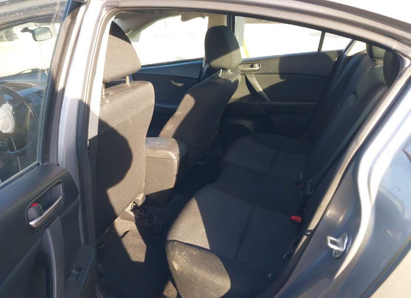 Photo 8 of 2012 Mazda Mazda3 I TOURING (VIN JM1BL1V71C1681022)