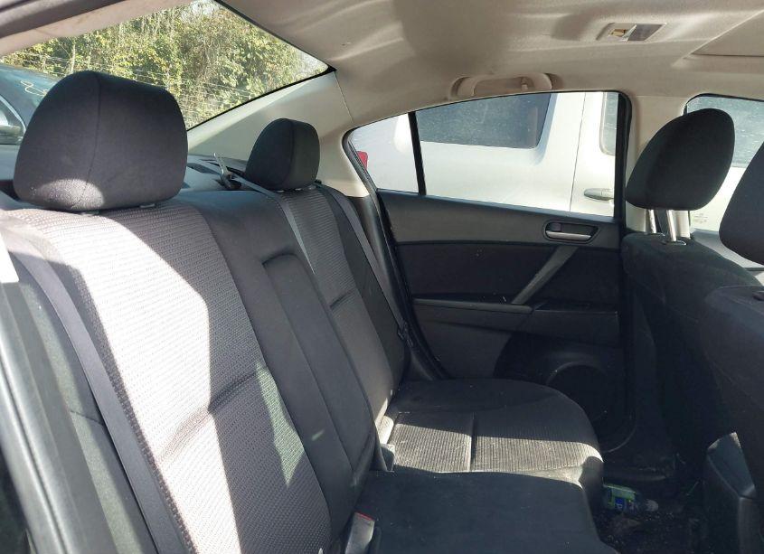 Photo 8 of 2012 Mazda Mazda3 (VIN JM1BL1V71C1699827)