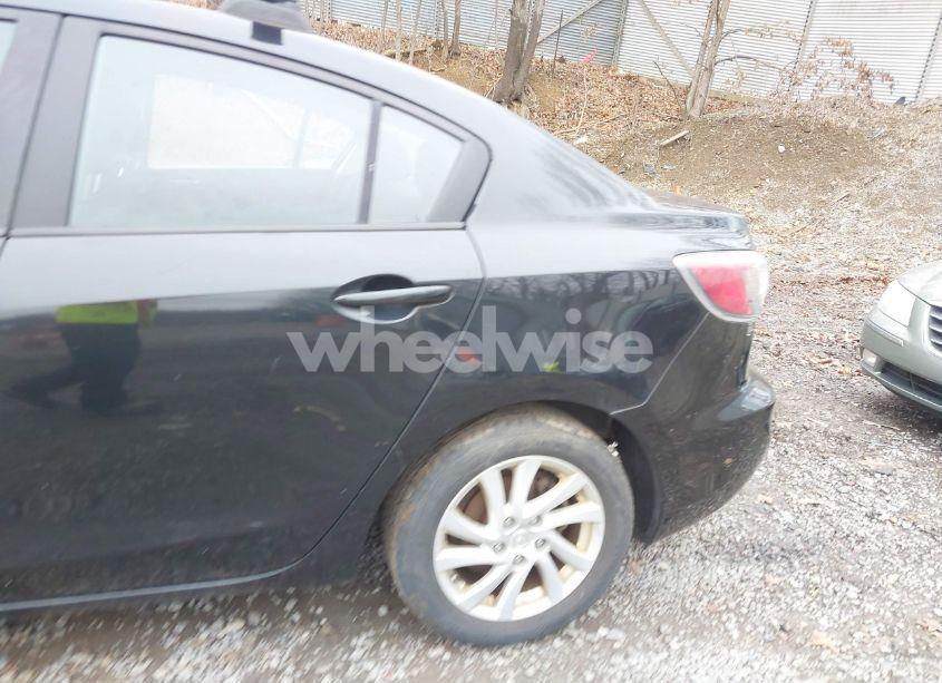 Photo 14 of 2012 Mazda Mazda3 I TOURING (VIN JM1BL1V72C1552321)