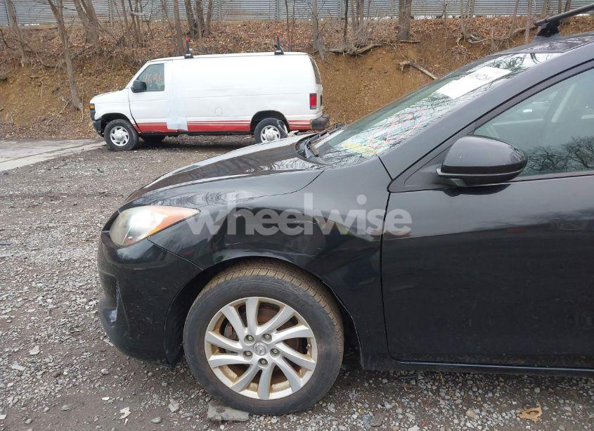 Photo 6 of 2012 Mazda Mazda3 I TOURING (VIN JM1BL1V72C1552321)