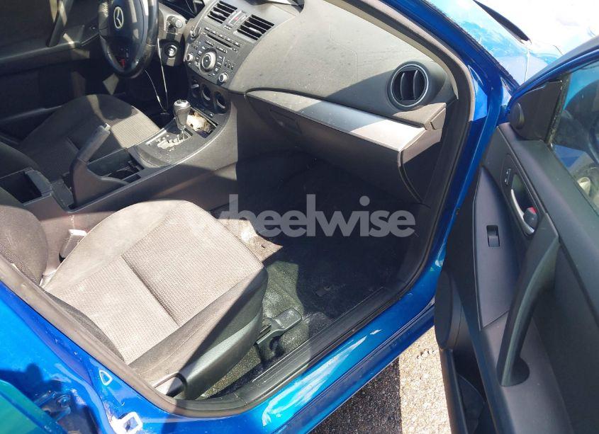 Photo 5 of 2012 Mazda Mazda3 I TOURING (VIN JM1BL1V72C1580040)