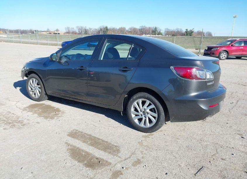 Photo 3 of 2013 Mazda Mazda3 I TOURING (VIN JM1BL1V72D1715521)