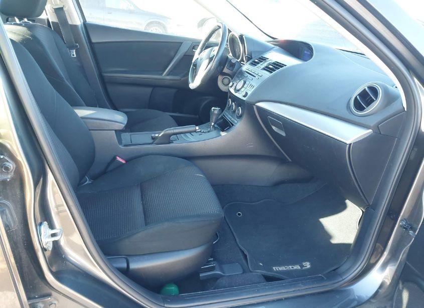 Photo 5 of 2013 Mazda Mazda3 I TOURING (VIN JM1BL1V72D1715521)