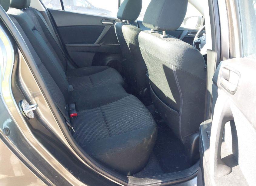 Photo 8 of 2013 Mazda Mazda3 I TOURING (VIN JM1BL1V72D1715521)