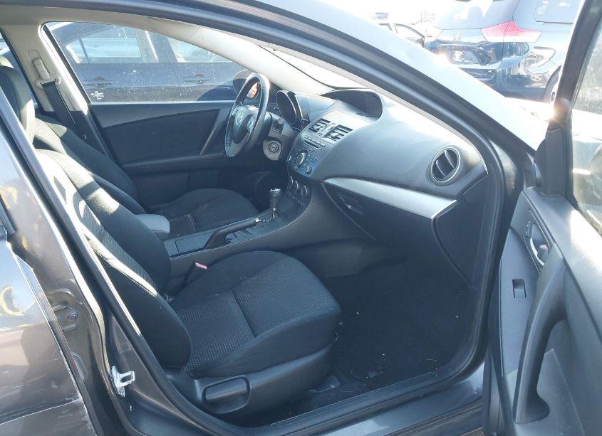 Photo 5 of 2013 Mazda Mazda3 I TOURING (VIN JM1BL1V72D1821970)