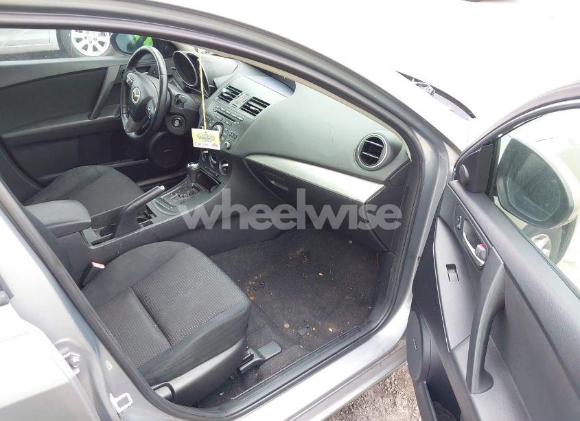 Photo 5 of 2012 Mazda Mazda3 I TOURING (VIN JM1BL1V74C1566172)