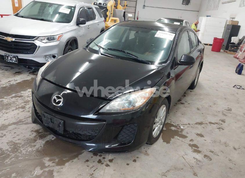 Photo 2 of 2012 Mazda Mazda3 I TOURING (VIN JM1BL1V74C1682455)