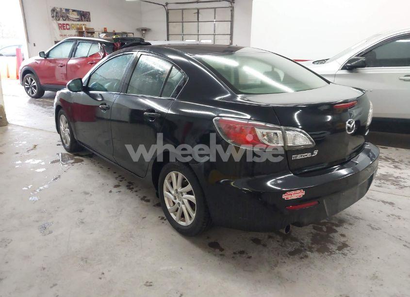 Photo 3 of 2012 Mazda Mazda3 I TOURING (VIN JM1BL1V74C1682455)