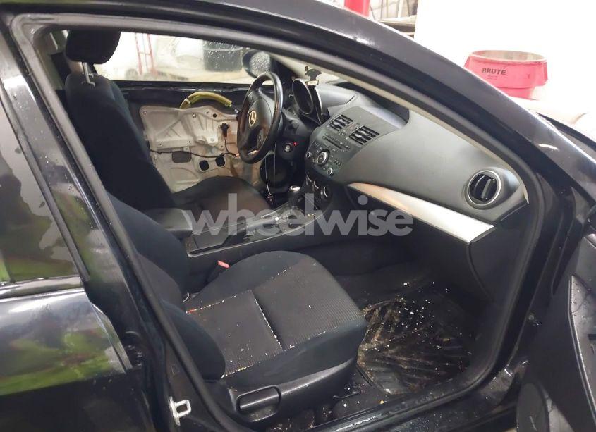 Photo 5 of 2012 Mazda Mazda3 I TOURING (VIN JM1BL1V74C1682455)