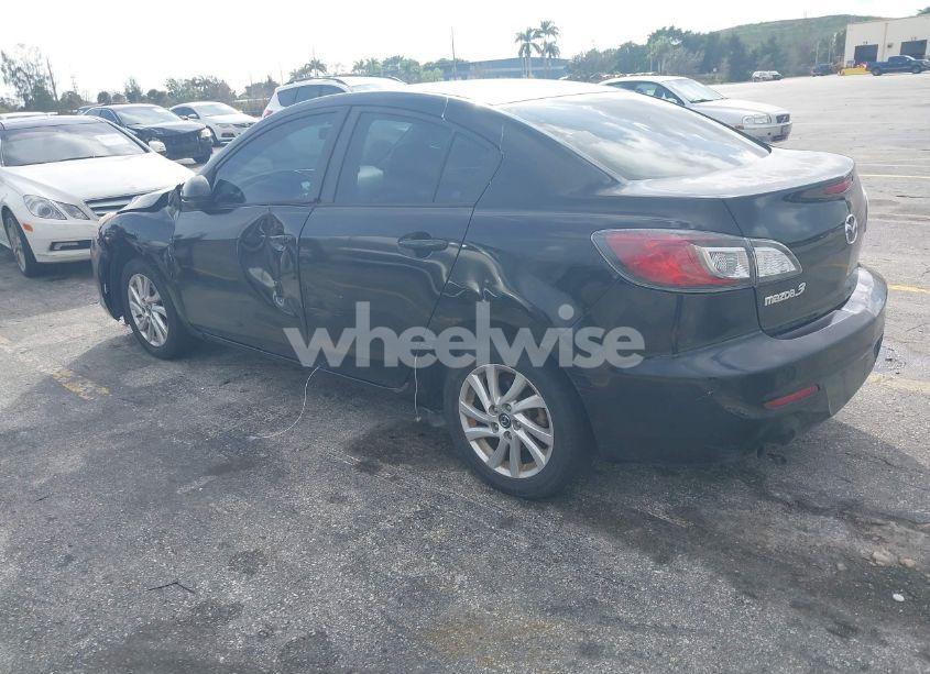 Photo 3 of 2013 Mazda Mazda3 I TOURING (VIN JM1BL1V74D1712510)