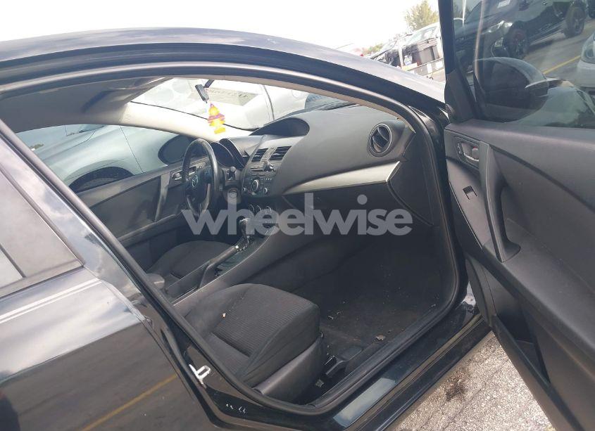 Photo 5 of 2013 Mazda Mazda3 I TOURING (VIN JM1BL1V74D1712510)
