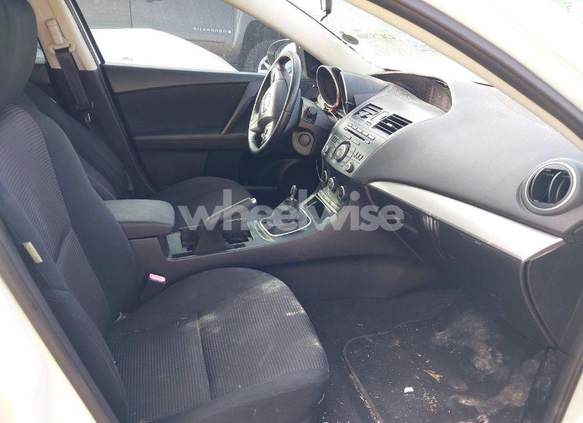 Photo 5 of 2013 Mazda Mazda3 (VIN JM1BL1V74D1801364)