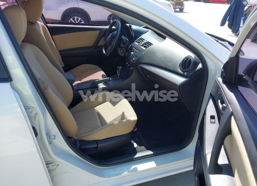 Photo 5 of 2012 Mazda Mazda3 I TOURING (VIN JM1BL1V75C1617727)