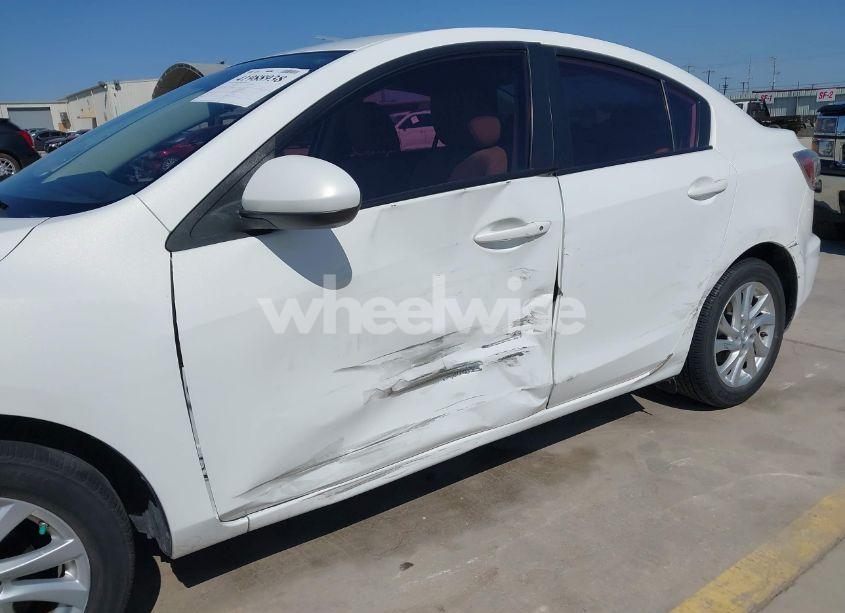 Photo 6 of 2012 Mazda Mazda3 I TOURING (VIN JM1BL1V75C1617727)