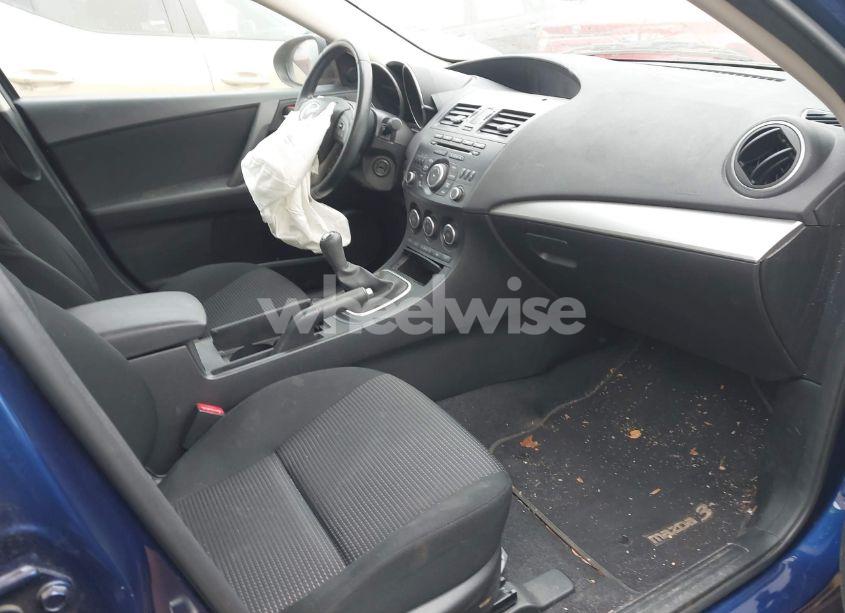 Photo 5 of 2013 Mazda Mazda3 I TOURING (VIN JM1BL1V75D1711575)