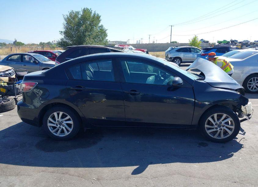 Photo 12 of 2013 Mazda Mazda3 I TOURING (VIN JM1BL1V75D1717456)