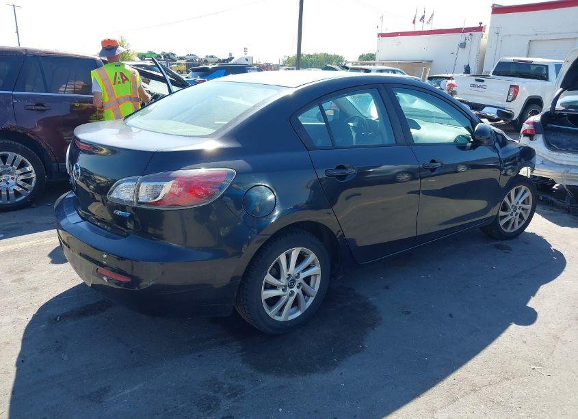Photo 4 of 2013 Mazda Mazda3 I TOURING (VIN JM1BL1V75D1717456)