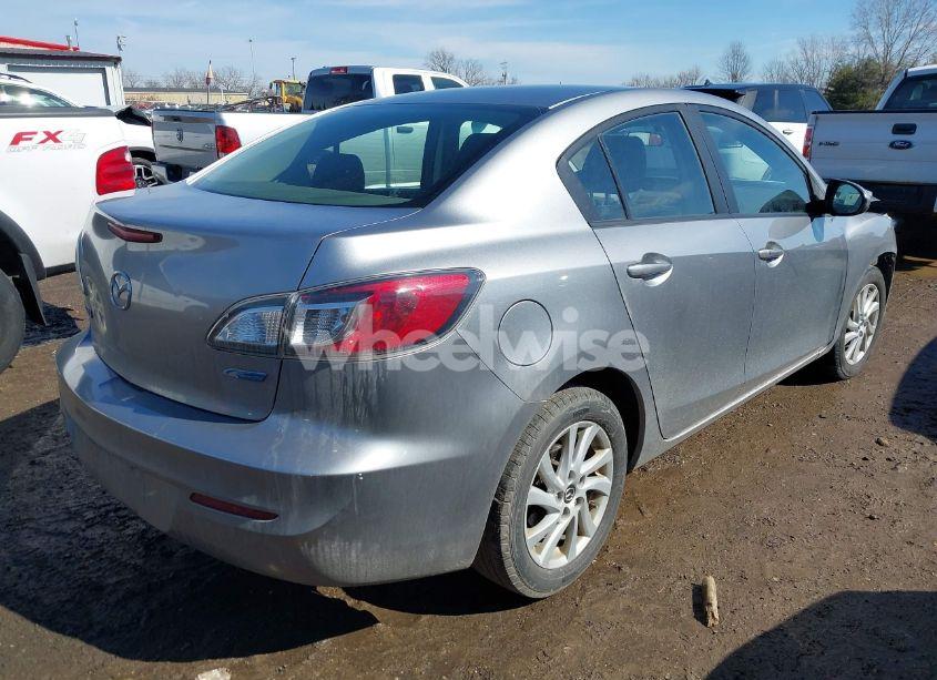 Photo 4 of 2013 Mazda Mazda3 I TOURING (VIN JM1BL1V75D1718008)