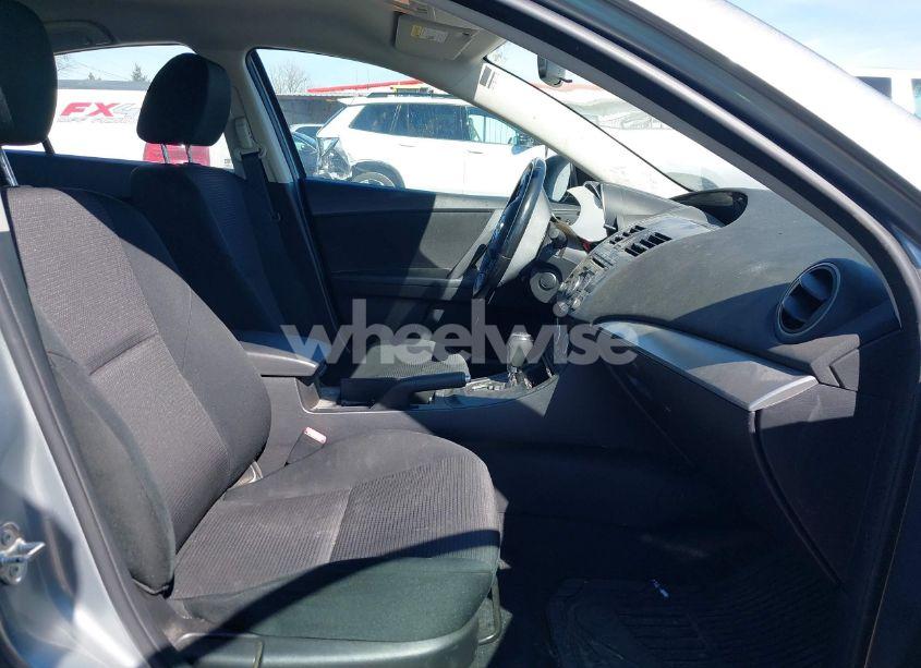 Photo 5 of 2013 Mazda Mazda3 I TOURING (VIN JM1BL1V75D1718008)