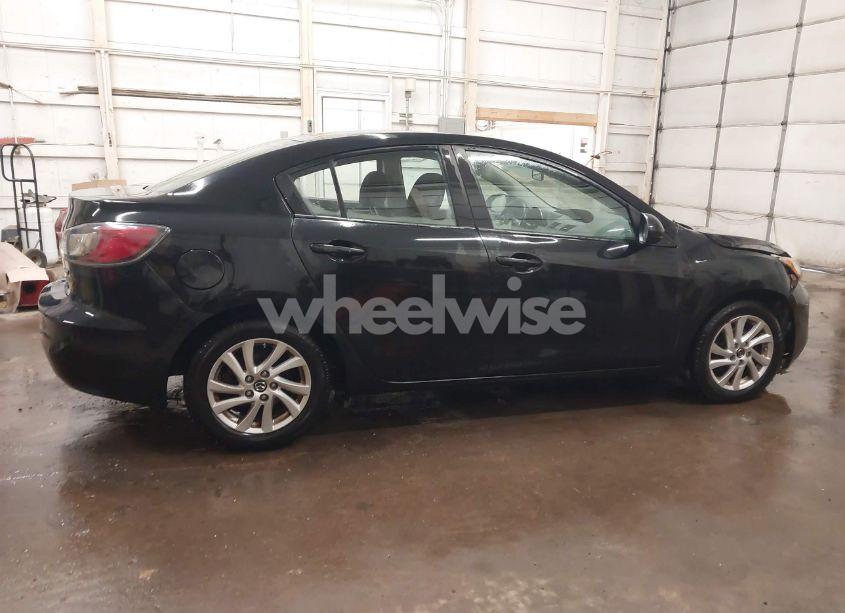 Photo 13 of 2013 Mazda Mazda3 I TOURING (VIN JM1BL1V75D1758010)