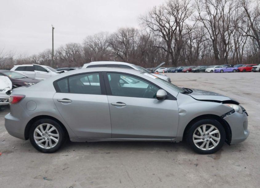 Photo 13 of 2012 Mazda Mazda3 I TOURING (VIN JM1BL1V76C1644306)