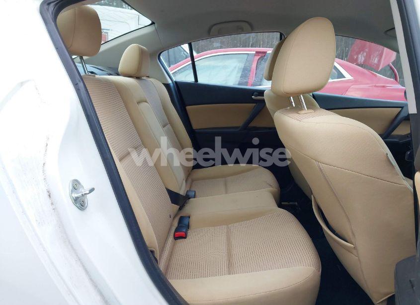 Photo 8 of 2012 Mazda Mazda3 I TOURING (VIN JM1BL1V76C1681565)