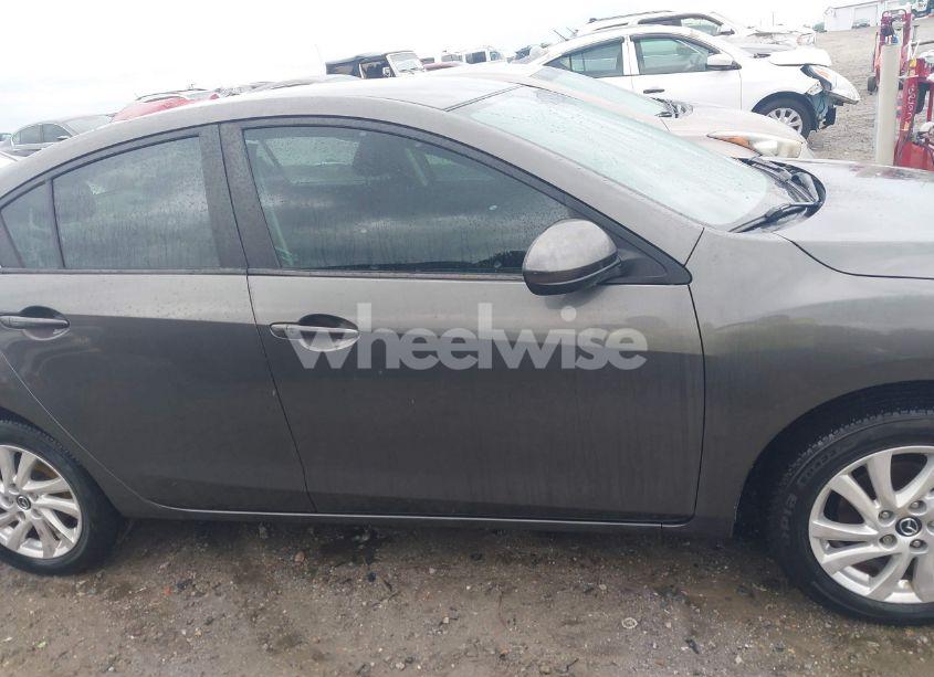 Photo 13 of 2013 Mazda Mazda3 I TOURING (VIN JM1BL1V76D1790397)