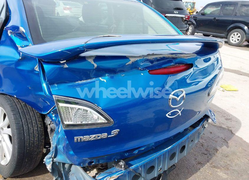 Photo 18 of 2012 Mazda Mazda3 I TOURING (VIN JM1BL1V77C1577084)