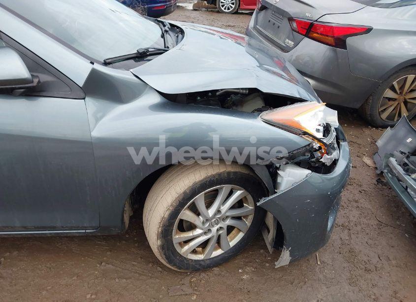 Photo 6 of 2012 Mazda Mazda3 I TOURING (VIN JM1BL1V77C1650437)