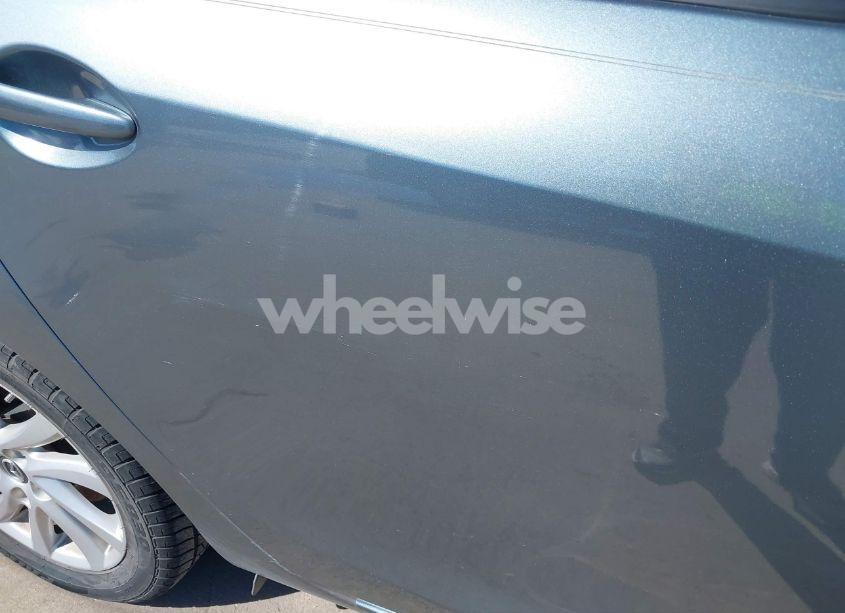 Photo 17 of 2013 Mazda Mazda3 I TOURING (VIN JM1BL1V77D1743024)