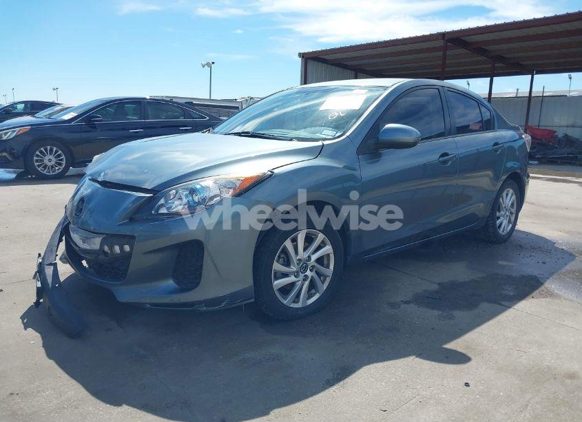 Photo 2 of 2013 Mazda Mazda3 I TOURING (VIN JM1BL1V77D1743024)