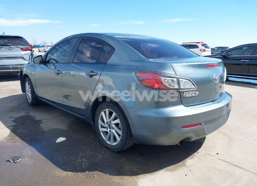 Photo 3 of 2013 Mazda Mazda3 I TOURING (VIN JM1BL1V77D1743024)