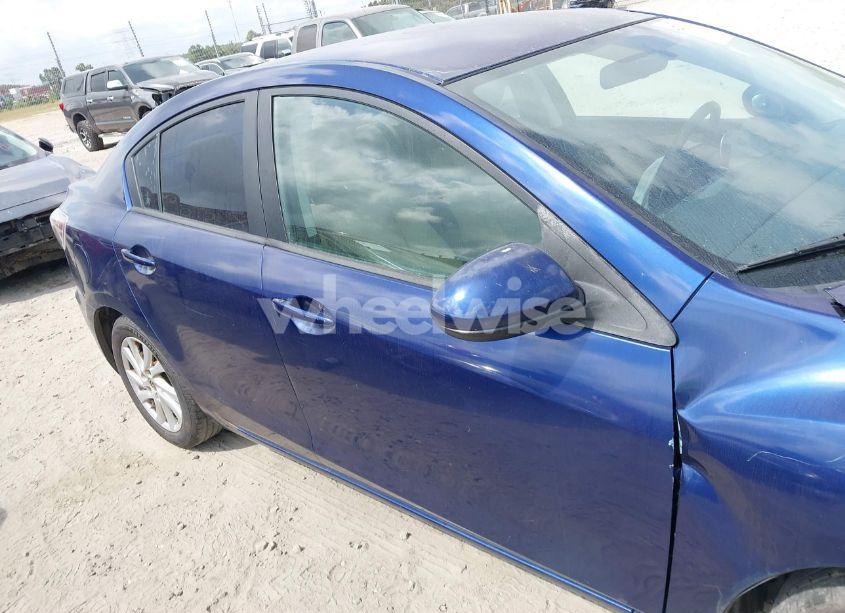 Photo 13 of 2012 Mazda Mazda3 I TOURING (VIN JM1BL1V78C1575988)