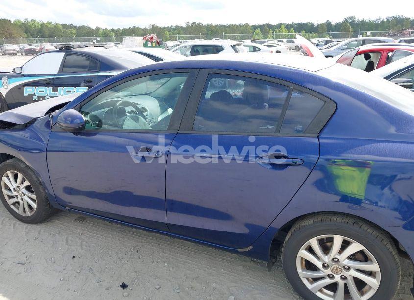 Photo 14 of 2012 Mazda Mazda3 I TOURING (VIN JM1BL1V78C1575988)