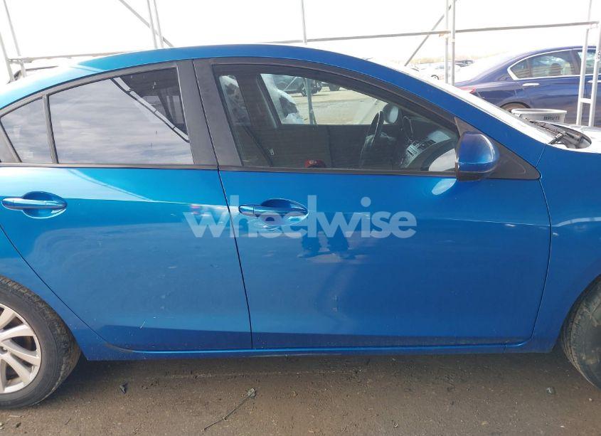 Photo 13 of 2012 Mazda Mazda3 I TOURING (VIN JM1BL1V78C1596002)