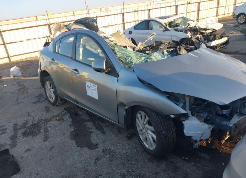 2012 Mazda Mazda3 (VIN JM1BL1V78C1613218) main photo