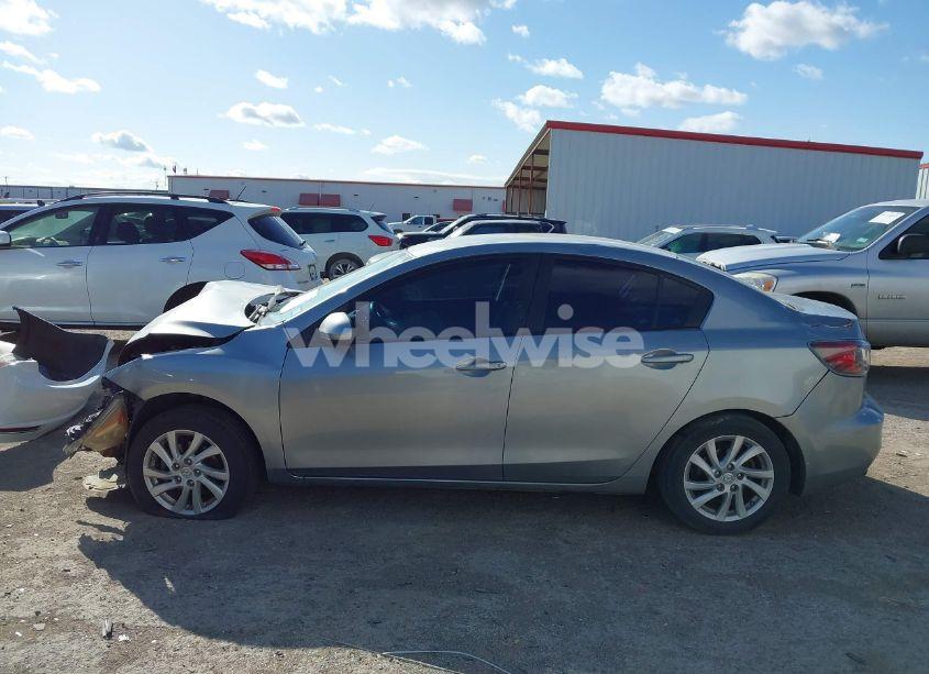 Photo 14 of 2012 Mazda Mazda3 I TOURING (VIN JM1BL1V78C1644128)