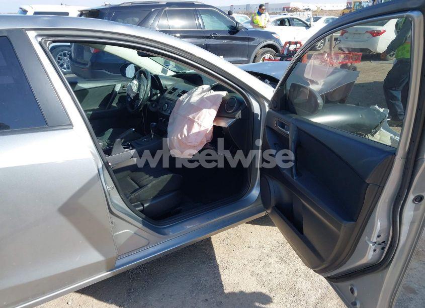 Photo 5 of 2012 Mazda Mazda3 I TOURING (VIN JM1BL1V78C1644128)