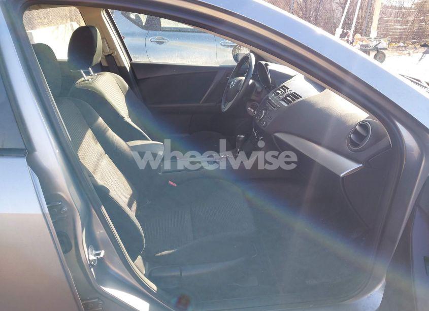 Photo 5 of 2012 Mazda Mazda3 I TOURING (VIN JM1BL1V79C1700187)