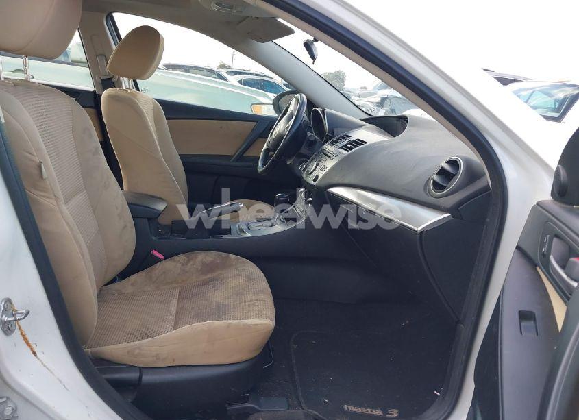 Photo 5 of 2012 Mazda Mazda3 I TOURING (VIN JM1BL1V7XC1642347)