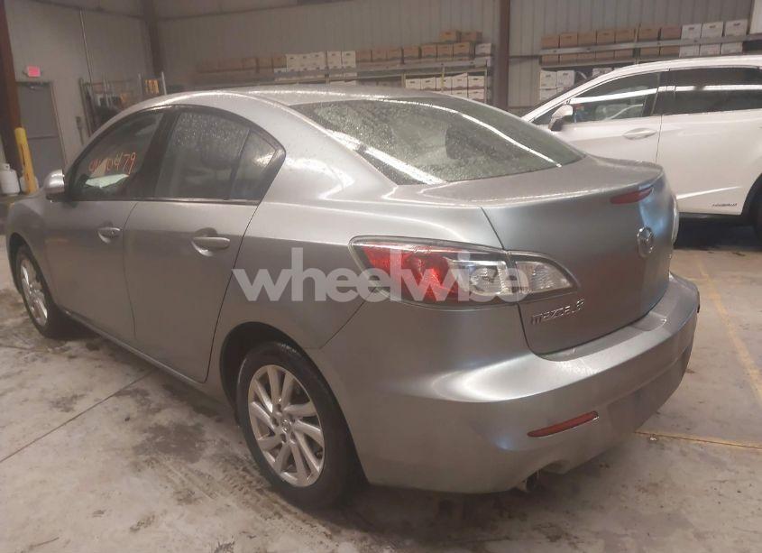 Photo 3 of 2012 Mazda Mazda3 I TOURING (VIN JM1BL1V80C1698077)