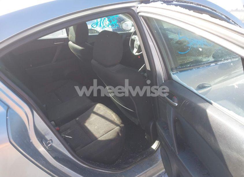 Photo 8 of 2012 Mazda Mazda3 I TOURING (VIN JM1BL1V80C1698502)