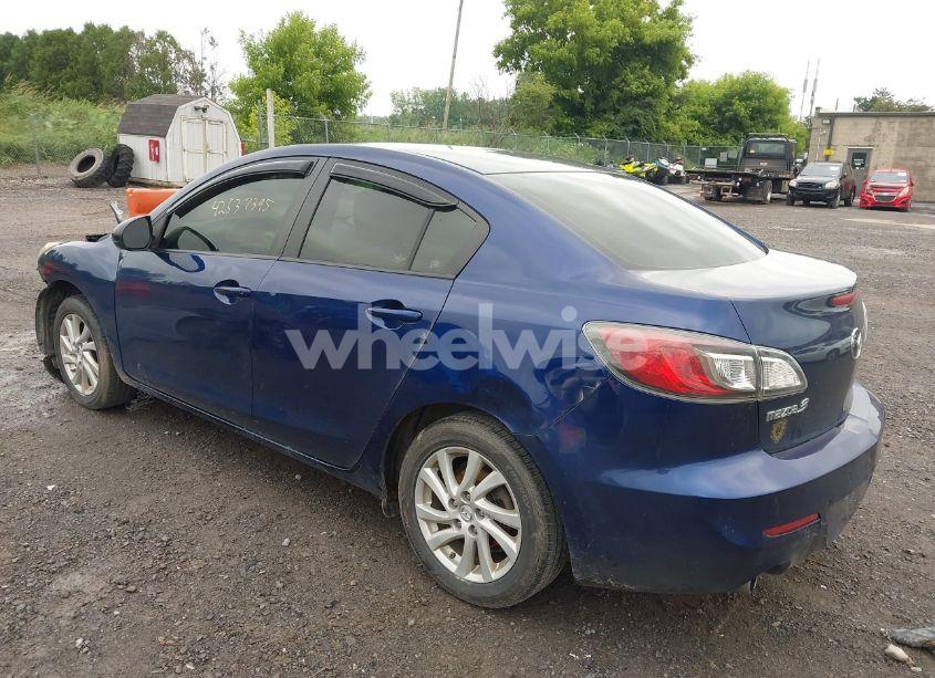 Photo 3 of 2012 Mazda Mazda3 I TOURING (VIN JM1BL1V80C1699052)