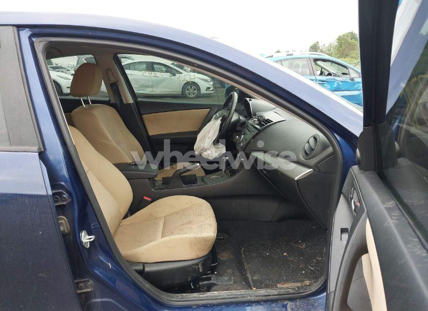 Photo 5 of 2012 Mazda Mazda3 I TOURING (VIN JM1BL1V80C1699052)