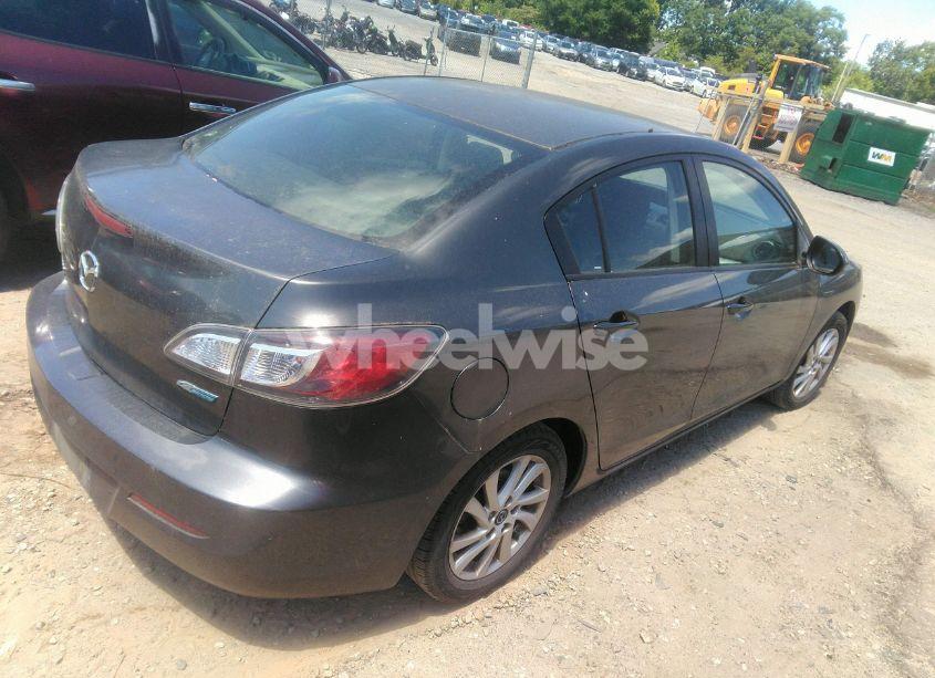 Photo 4 of 2013 Mazda Mazda3 I TOURING (VIN JM1BL1V80D1715722)